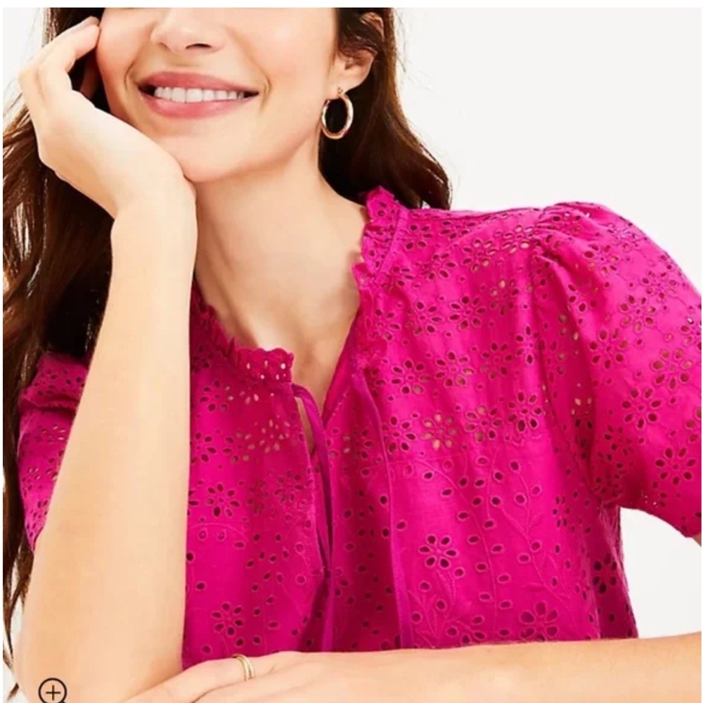 LOFT Eyelet Blouse Summer Pink short sleeves sz MP body is lined v-neck ties